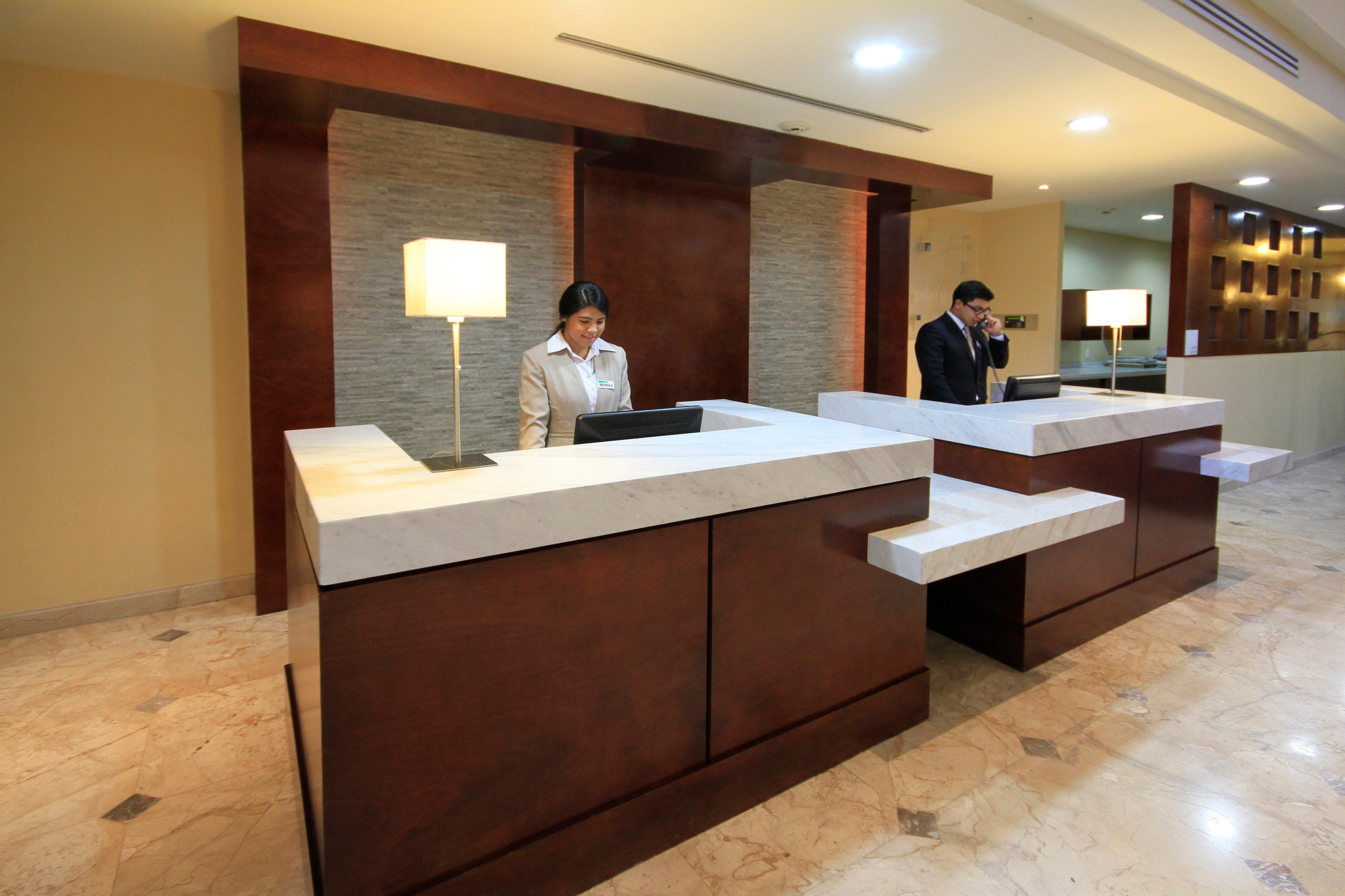 Holiday Inn Monclova By Ihg Екстериор снимка