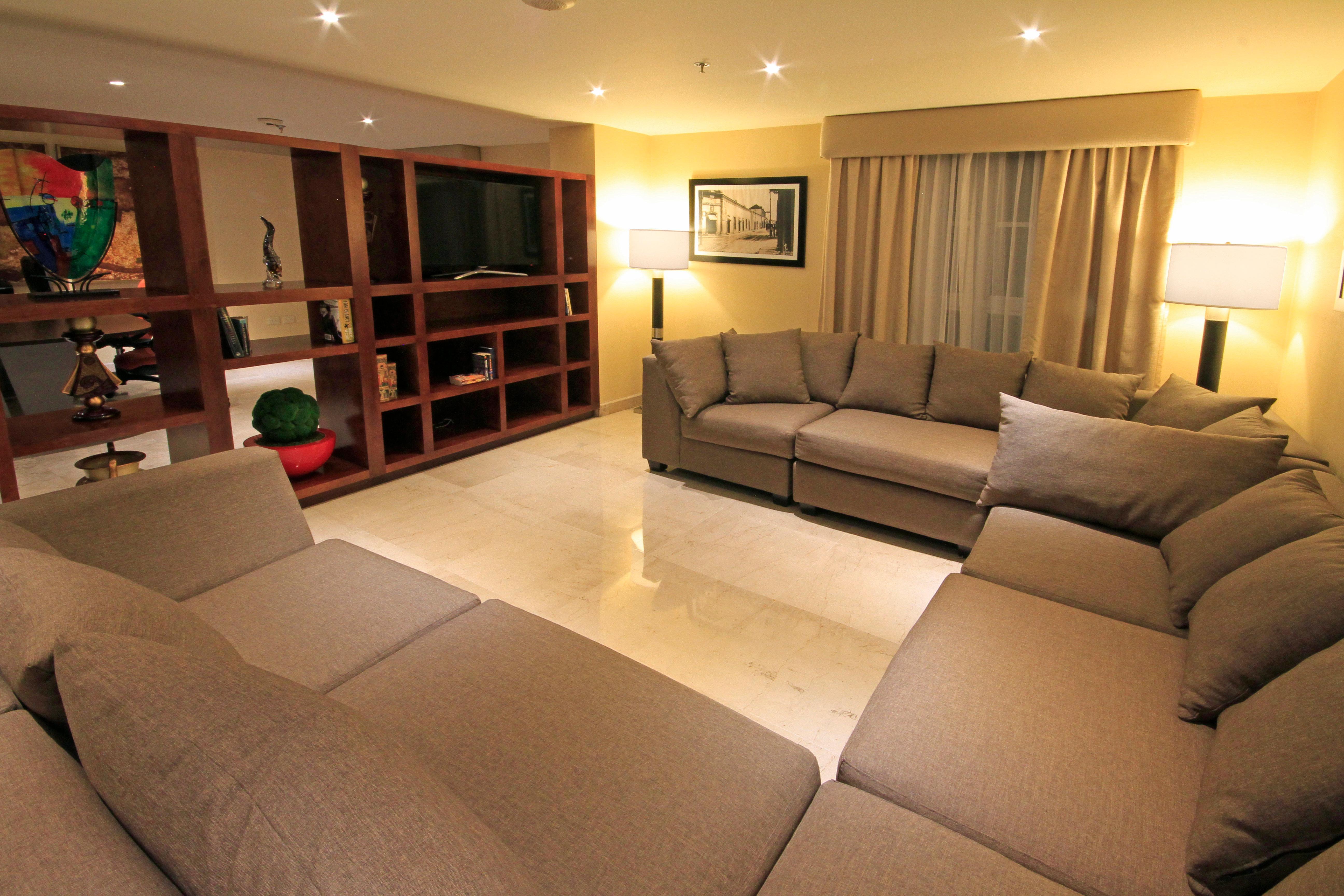 Holiday Inn Monclova By Ihg Екстериор снимка